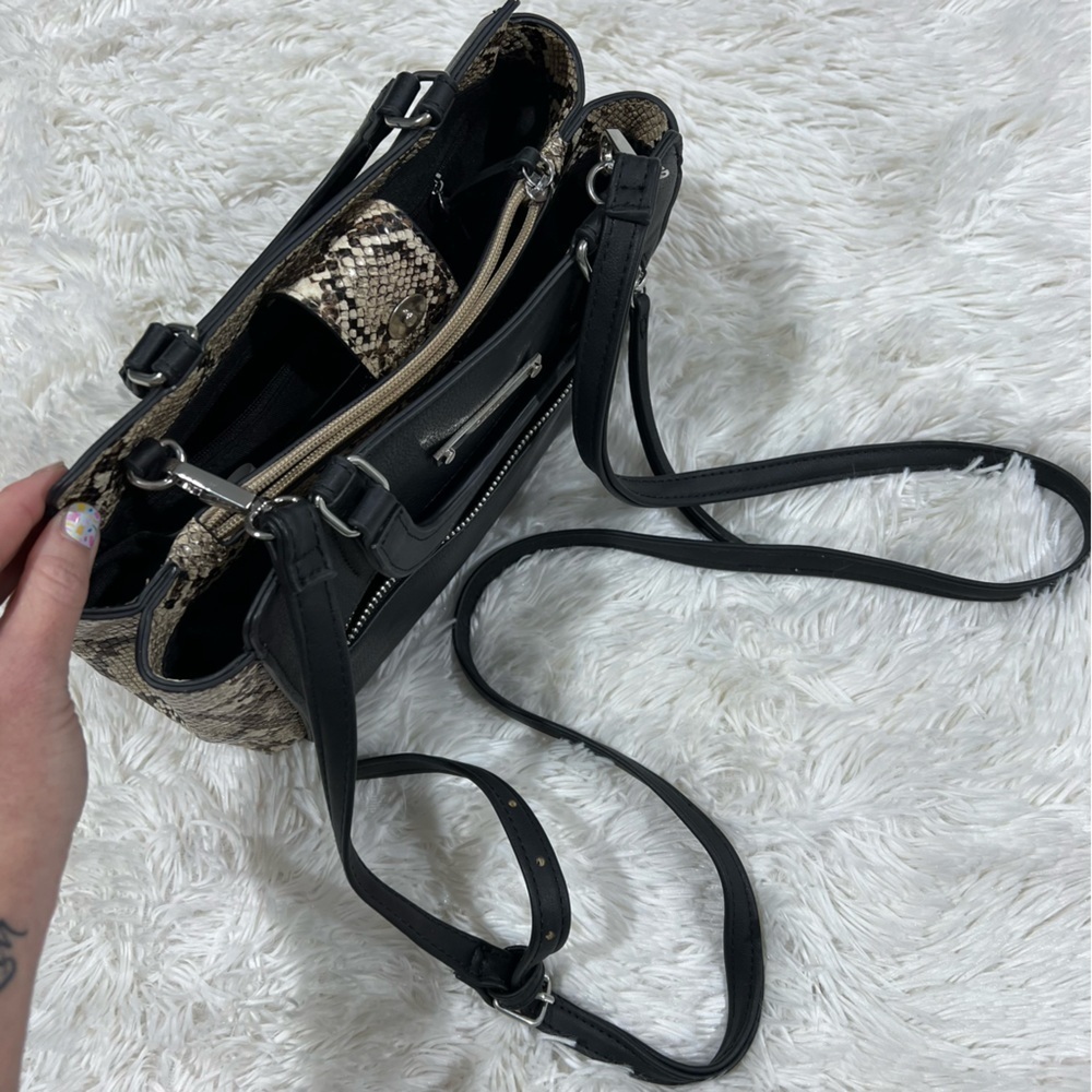Tutilo New York Black w/Snake Skin Print Shoulder Crossbody Faux Leather Bag - Picture 9 of 15